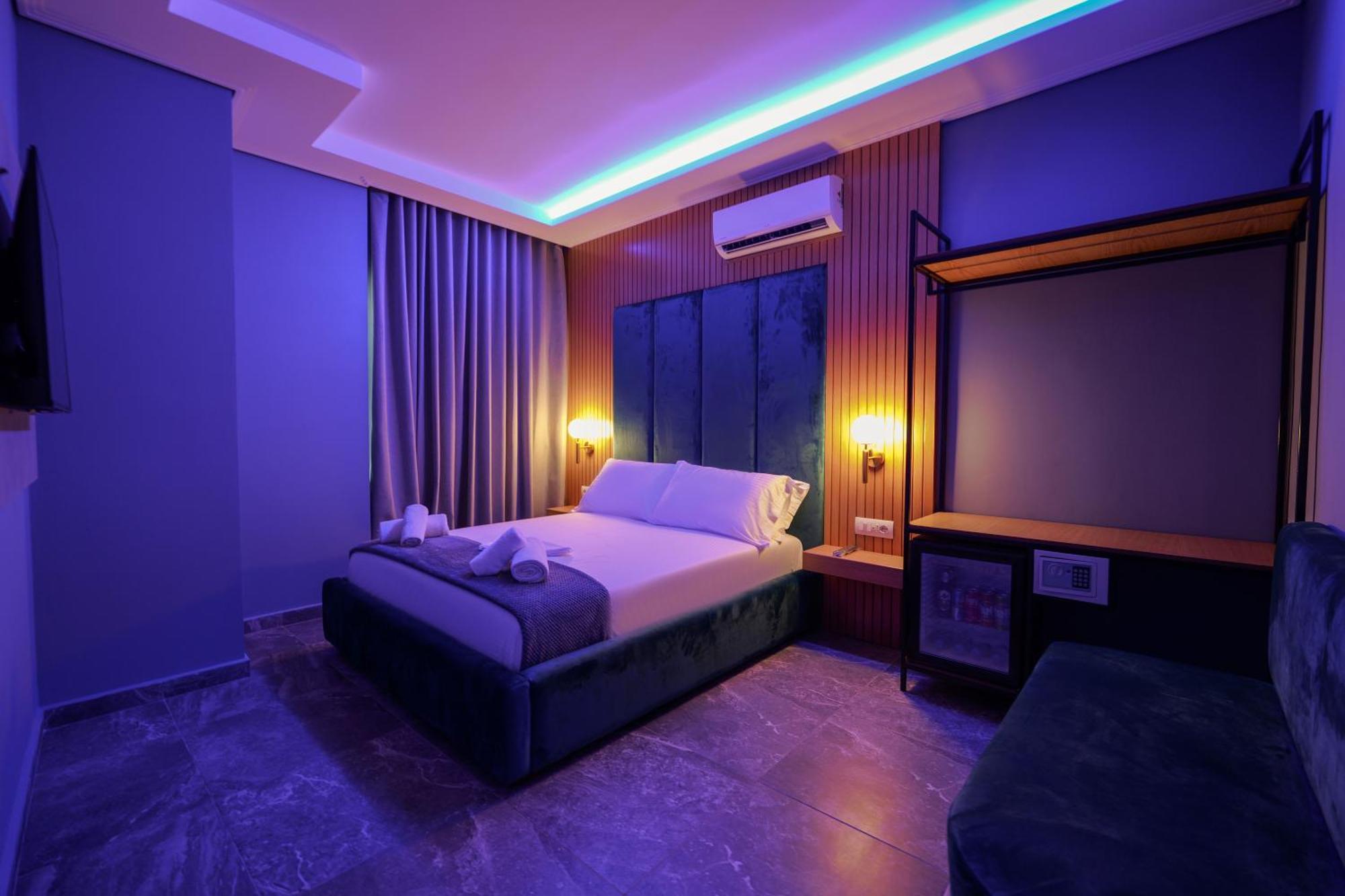Hotel Piramida Ксамил Экстерьер фото