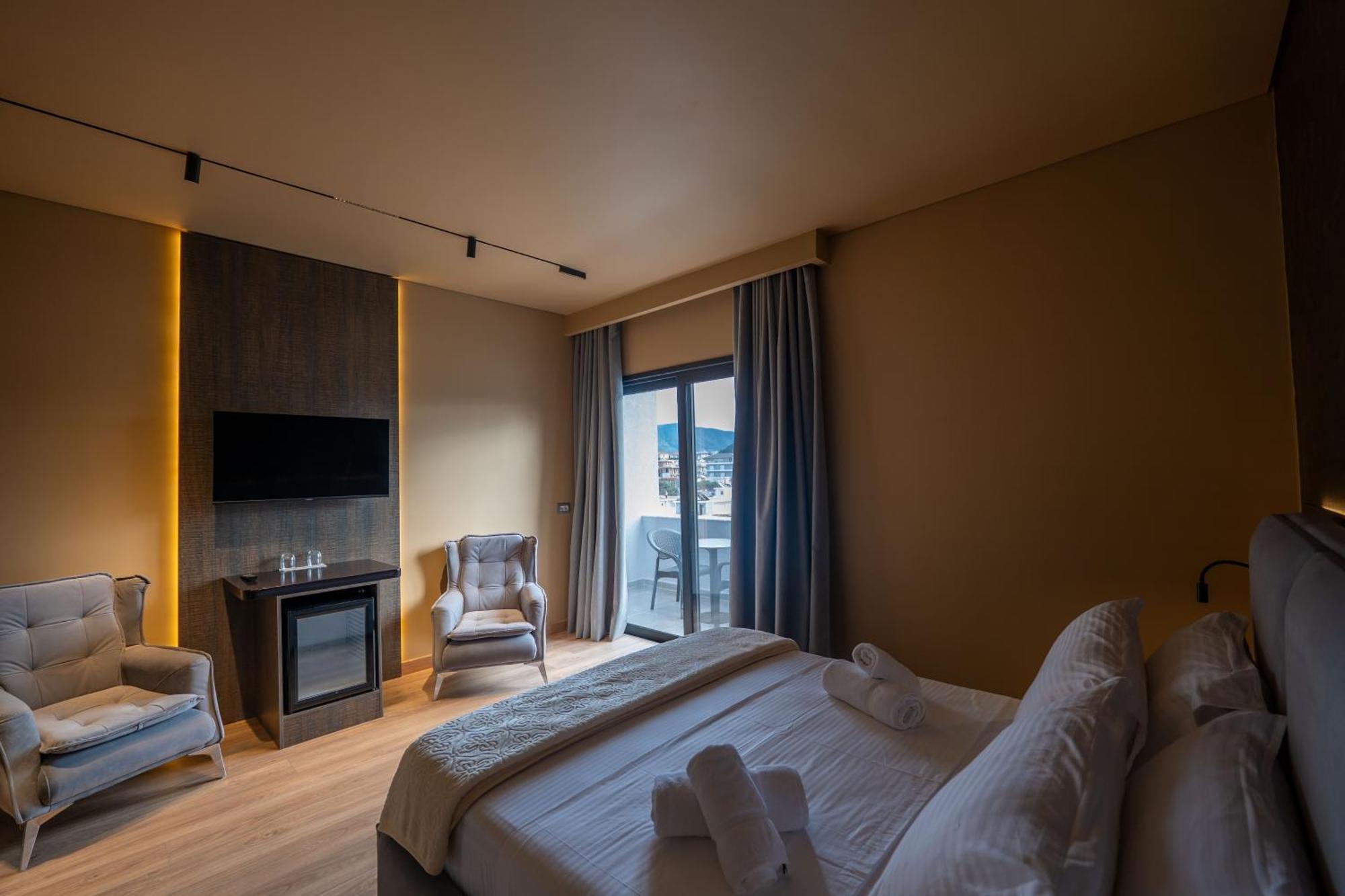 Hotel Piramida Ксамил Экстерьер фото